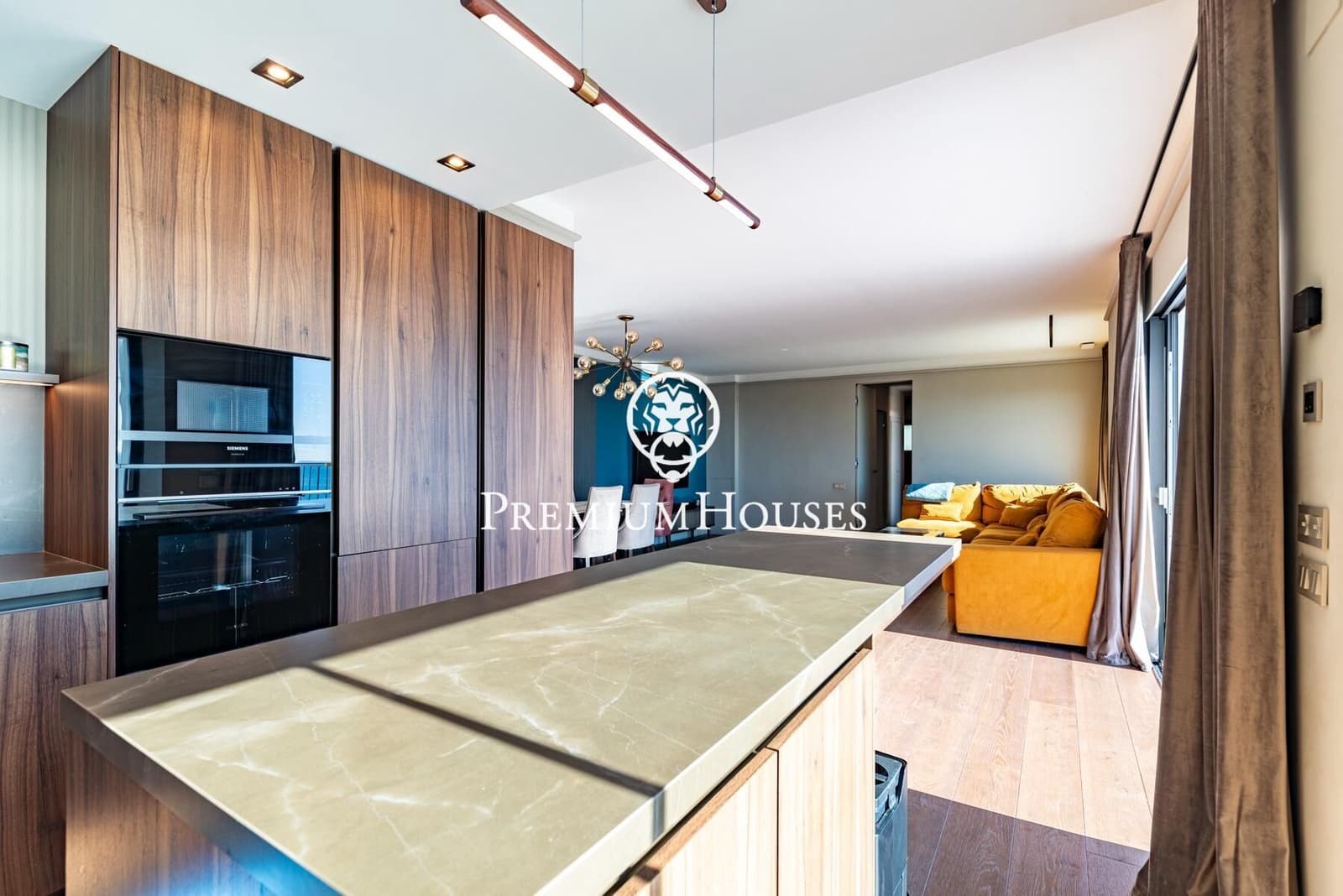 4 sypialnia Willa na sprzedaż w Sitges z basenem - 1 895 000 € (Ref: 9406637)