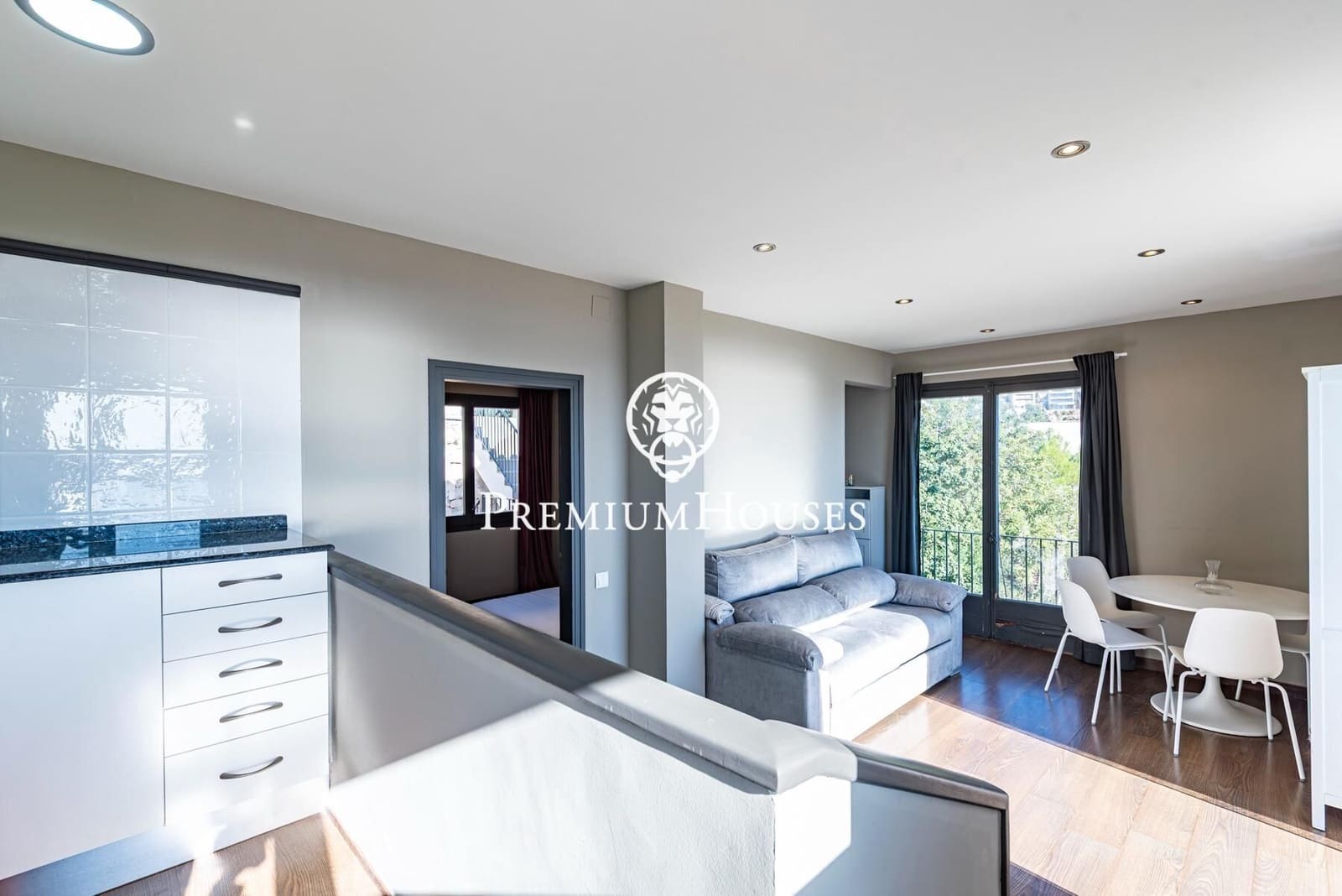 4 sypialnia Willa na sprzedaż w Sitges z basenem - 1 895 000 € (Ref: 9406637)