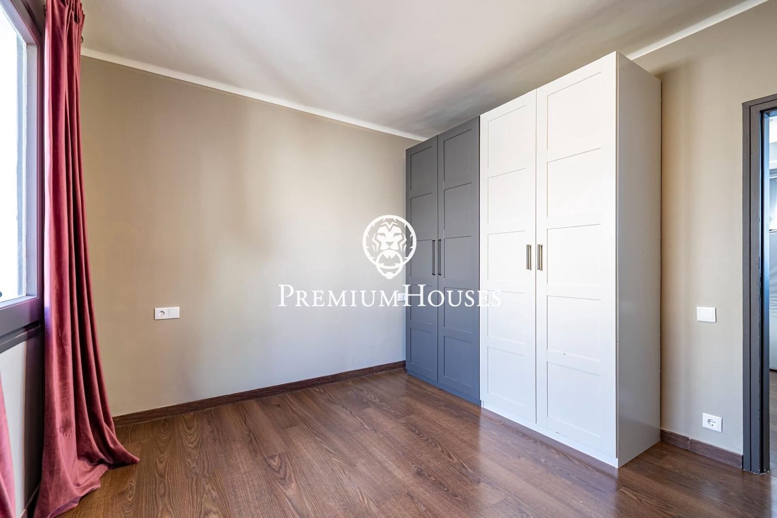 4 sypialnia Willa na sprzedaż w Sitges z basenem - 1 895 000 € (Ref: 9406637)