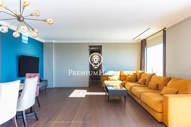 4 sypialnia Willa na sprzedaż w Sitges z basenem - 1 895 000 € (Ref: 9406637)