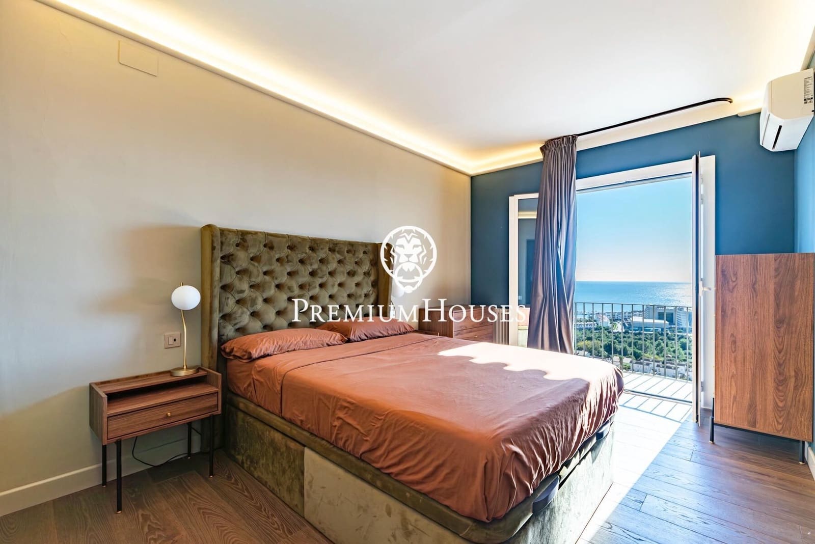 4 sypialnia Willa na sprzedaż w Sitges z basenem - 1 895 000 € (Ref: 9406637)