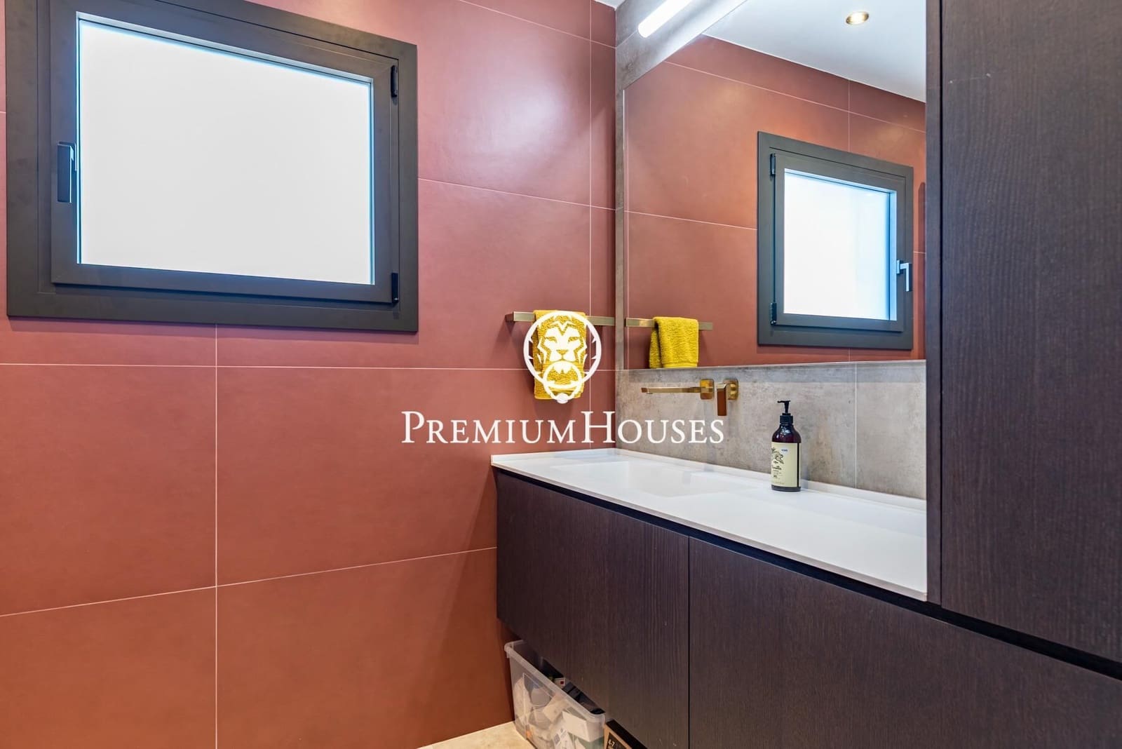 4 sypialnia Willa na sprzedaż w Sitges z basenem - 1 895 000 € (Ref: 9406637)