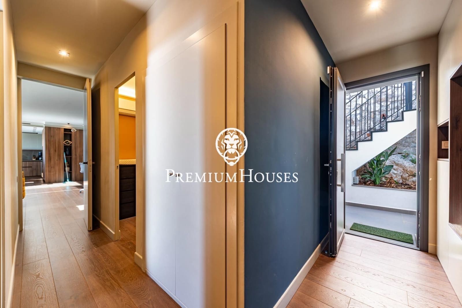 4 sypialnia Willa na sprzedaż w Sitges z basenem - 1 895 000 € (Ref: 9406637)