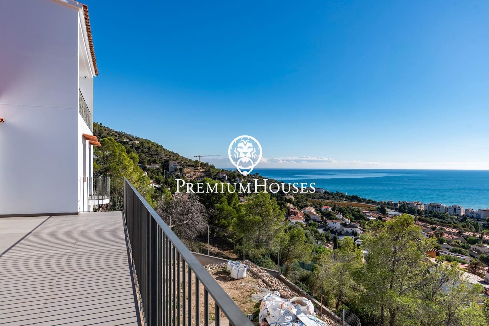 4 sypialnia Willa na sprzedaż w Sitges z basenem - 1 895 000 € (Ref: 9406637)