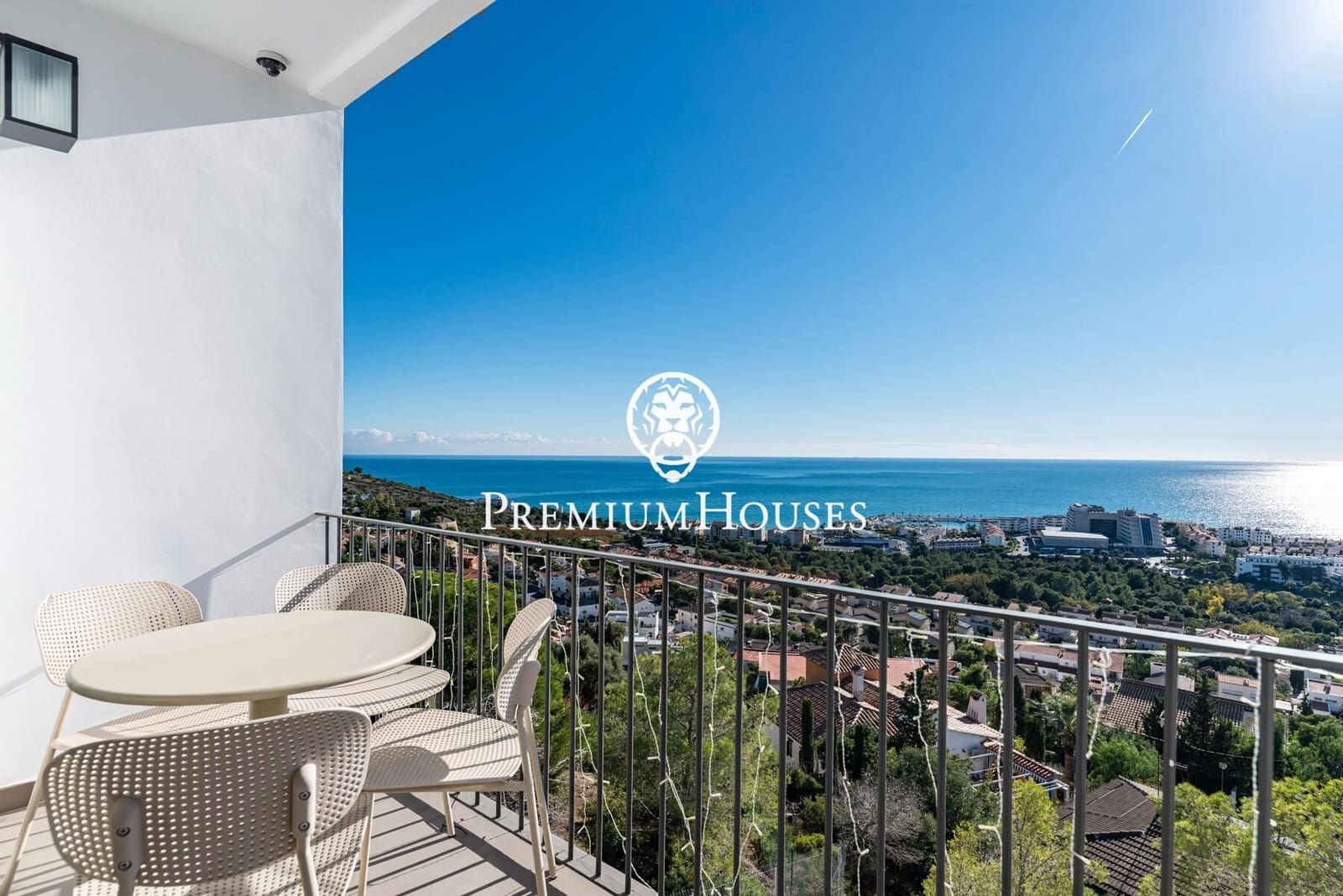 4 sypialnia Willa na sprzedaż w Sitges z basenem - 1 895 000 € (Ref: 9406637)