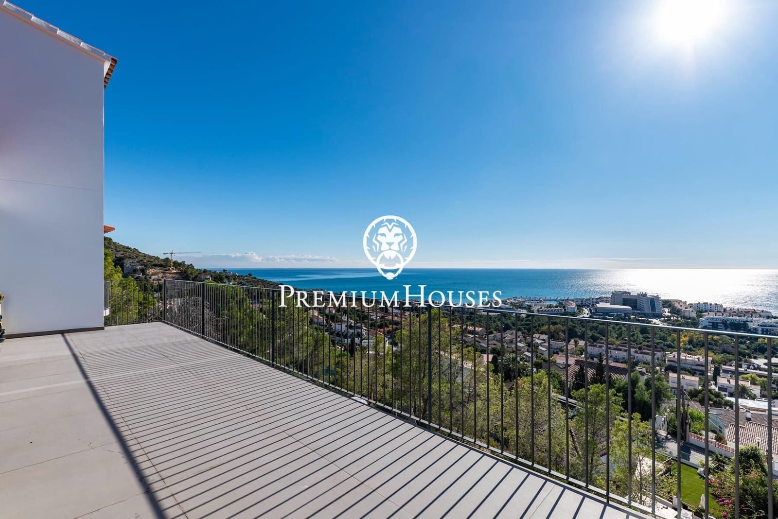 4 sypialnia Willa na sprzedaż w Sitges z basenem - 1 895 000 € (Ref: 9406637)