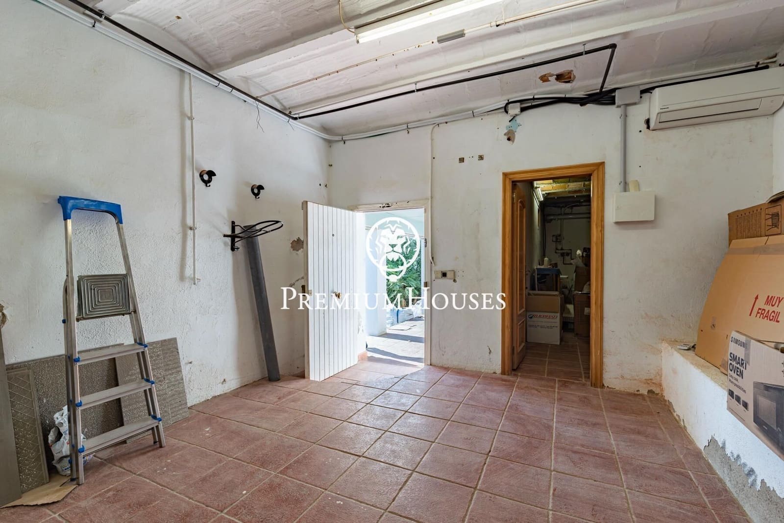 4 sypialnia Willa na sprzedaż w Sitges z basenem - 1 895 000 € (Ref: 9406637)