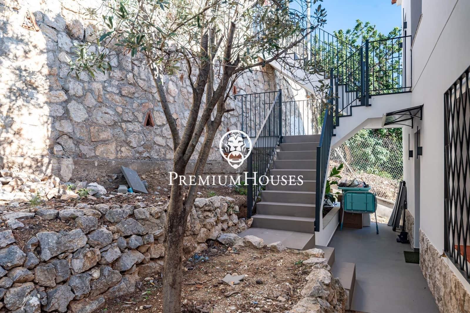 4 sypialnia Willa na sprzedaż w Sitges z basenem - 1 895 000 € (Ref: 9406637)