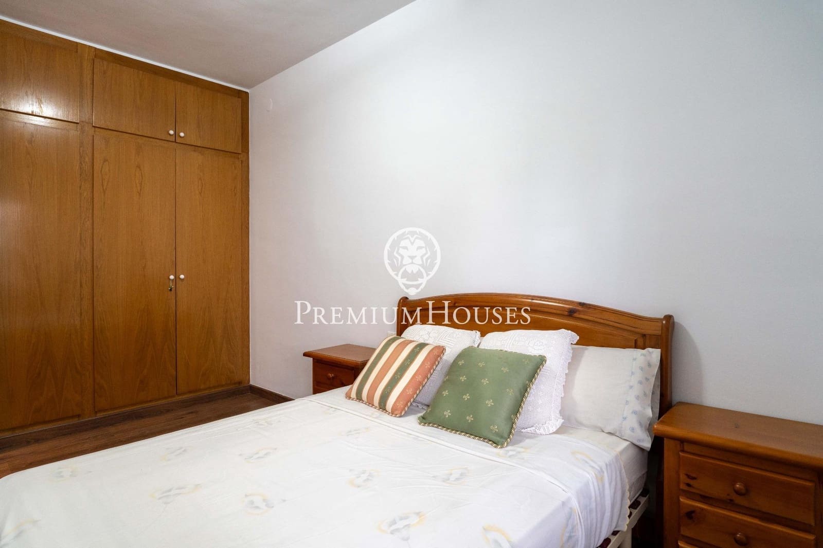 4 soverom Villa til salgs i Begues med svømmebasseng garasje - € 620 000 (Ref: 9413998)