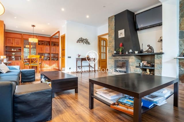 4 soverom Villa til salgs i Begues med svømmebasseng garasje - € 620 000 (Ref: 9413998)