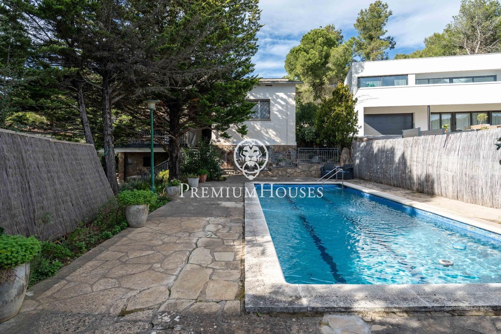 4 soverom Villa til salgs i Begues med svømmebasseng garasje - € 620 000 (Ref: 9413998)