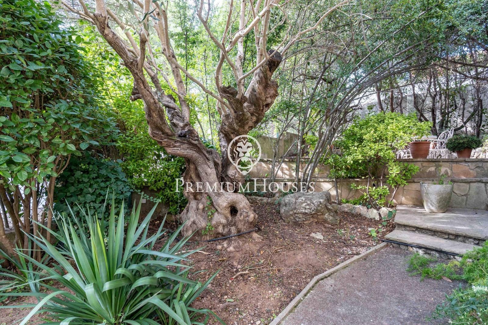 4 soverom Villa til salgs i Begues med svømmebasseng garasje - € 620 000 (Ref: 9413998)