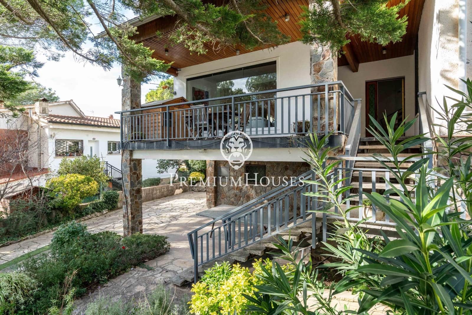 4 soverom Villa til salgs i Begues med svømmebasseng garasje - € 620 000 (Ref: 9413998)