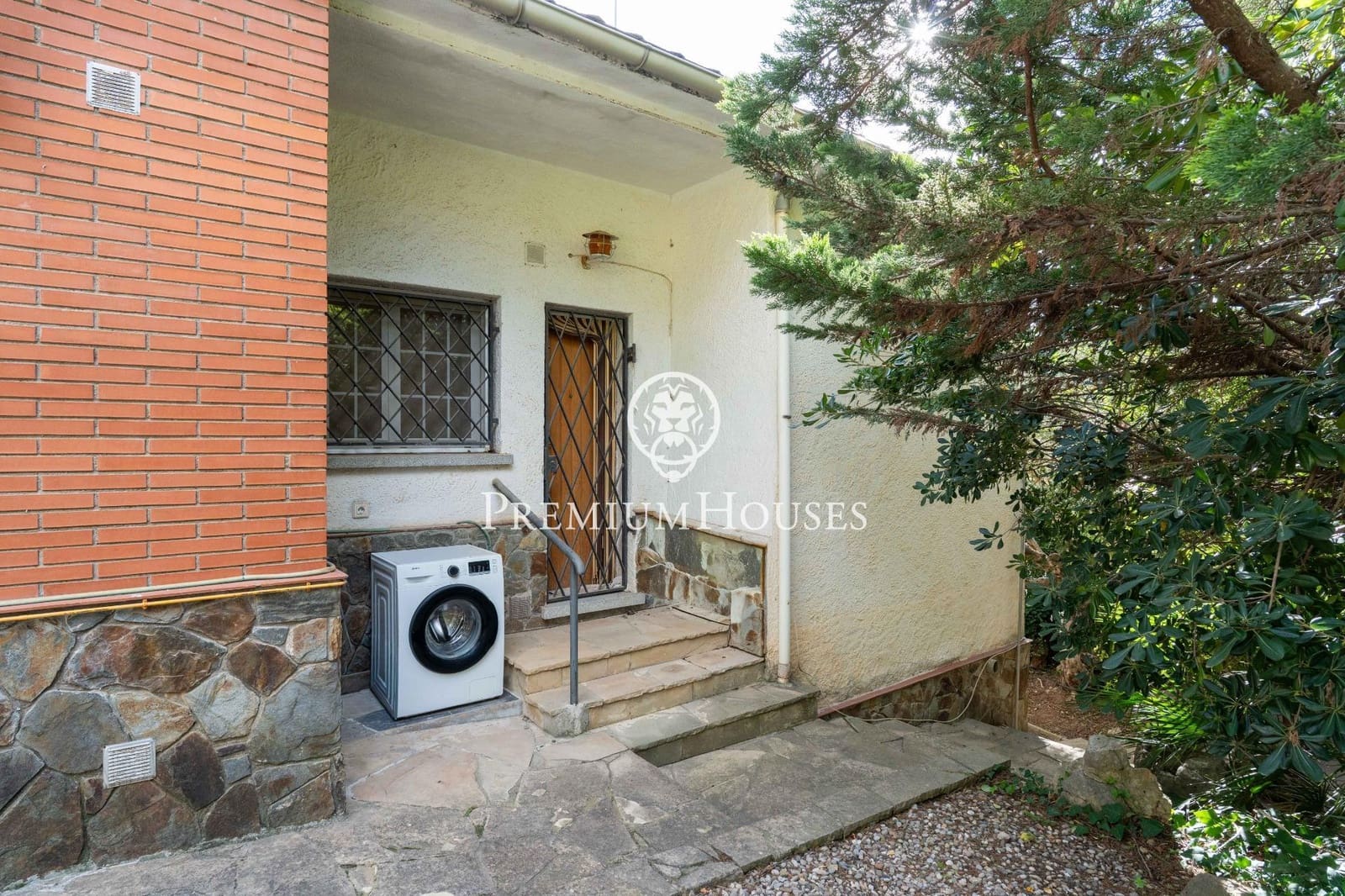 4 soverom Villa til salgs i Begues med svømmebasseng garasje - € 620 000 (Ref: 9413998)