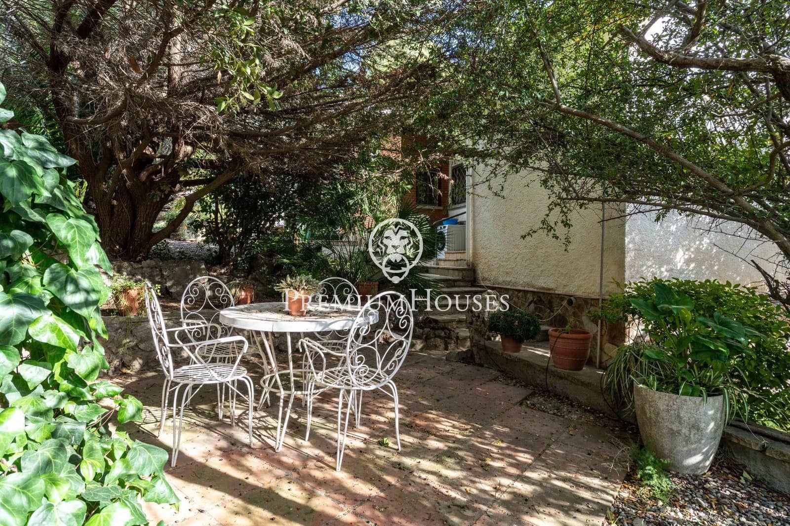 4 soverom Villa til salgs i Begues med svømmebasseng garasje - € 620 000 (Ref: 9413998)