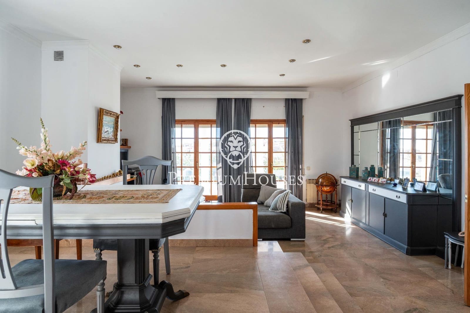 4 bedroom Villa for sale in Vilanova i la Geltru with pool garage - € 715,000 (Ref: 9419617)