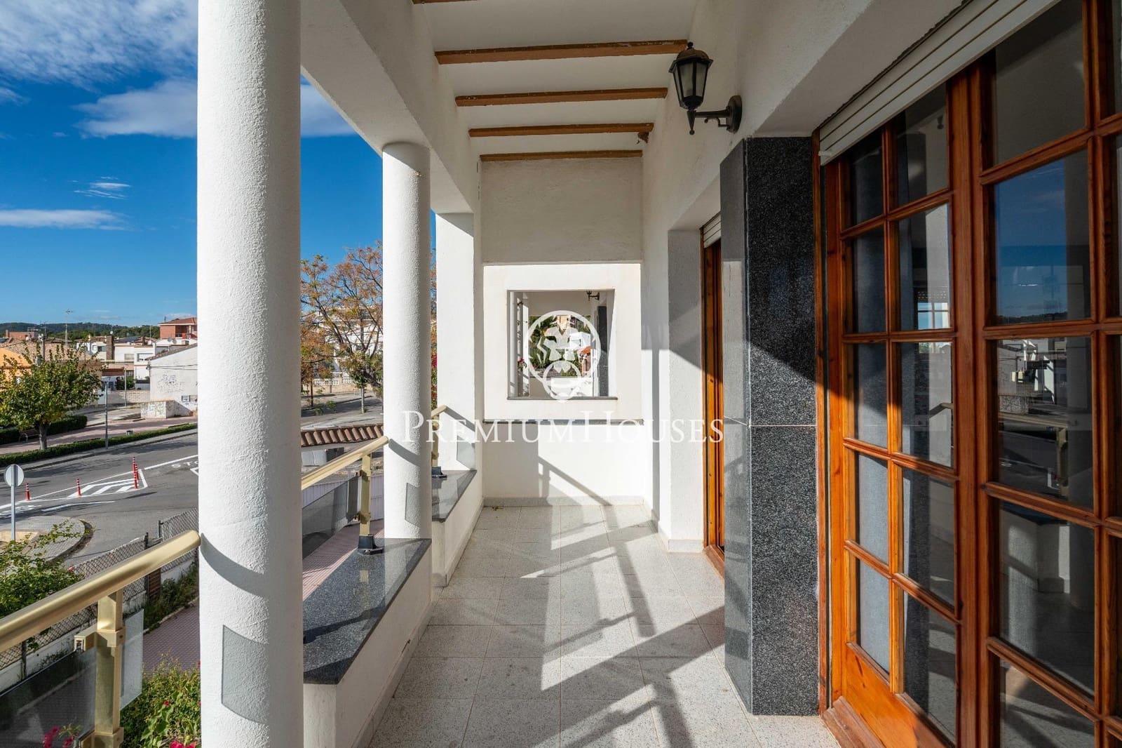 4 bedroom Villa for sale in Vilanova i la Geltru with pool garage - € 715,000 (Ref: 9419617)