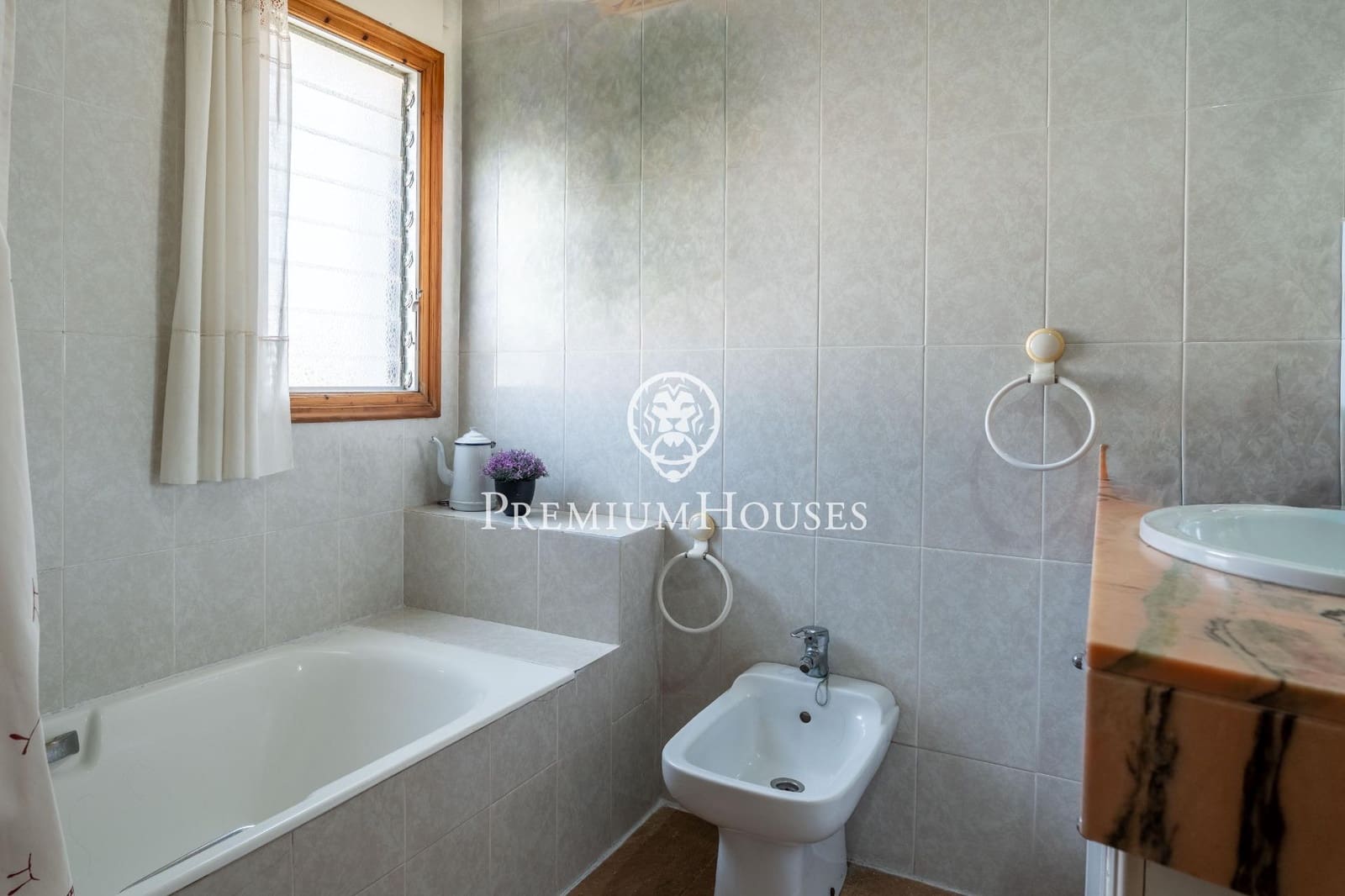 4 bedroom Villa for sale in Vilanova i la Geltru with pool garage - € 715,000 (Ref: 9419617)