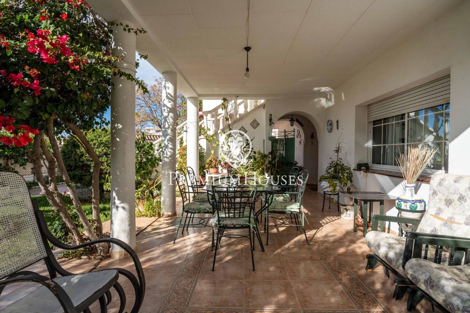 4 bedroom Villa for sale in Vilanova i la Geltru with pool garage - € 715,000 (Ref: 9419617)