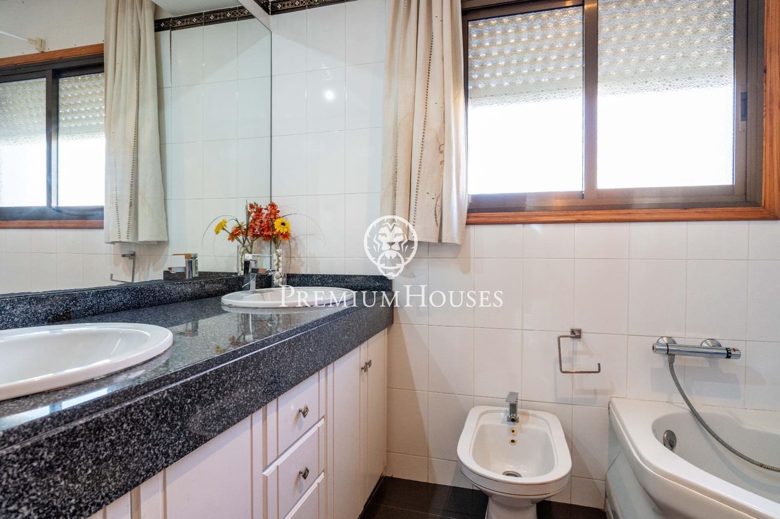 4 bedroom Villa for sale in Vilanova i la Geltru with pool garage - € 715,000 (Ref: 9419617)