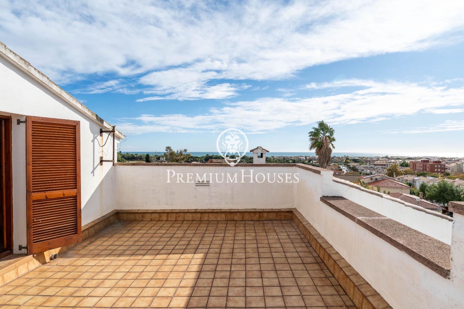 4 bedroom Villa for sale in Vilanova i la Geltru with pool garage - € 715,000 (Ref: 9419617)