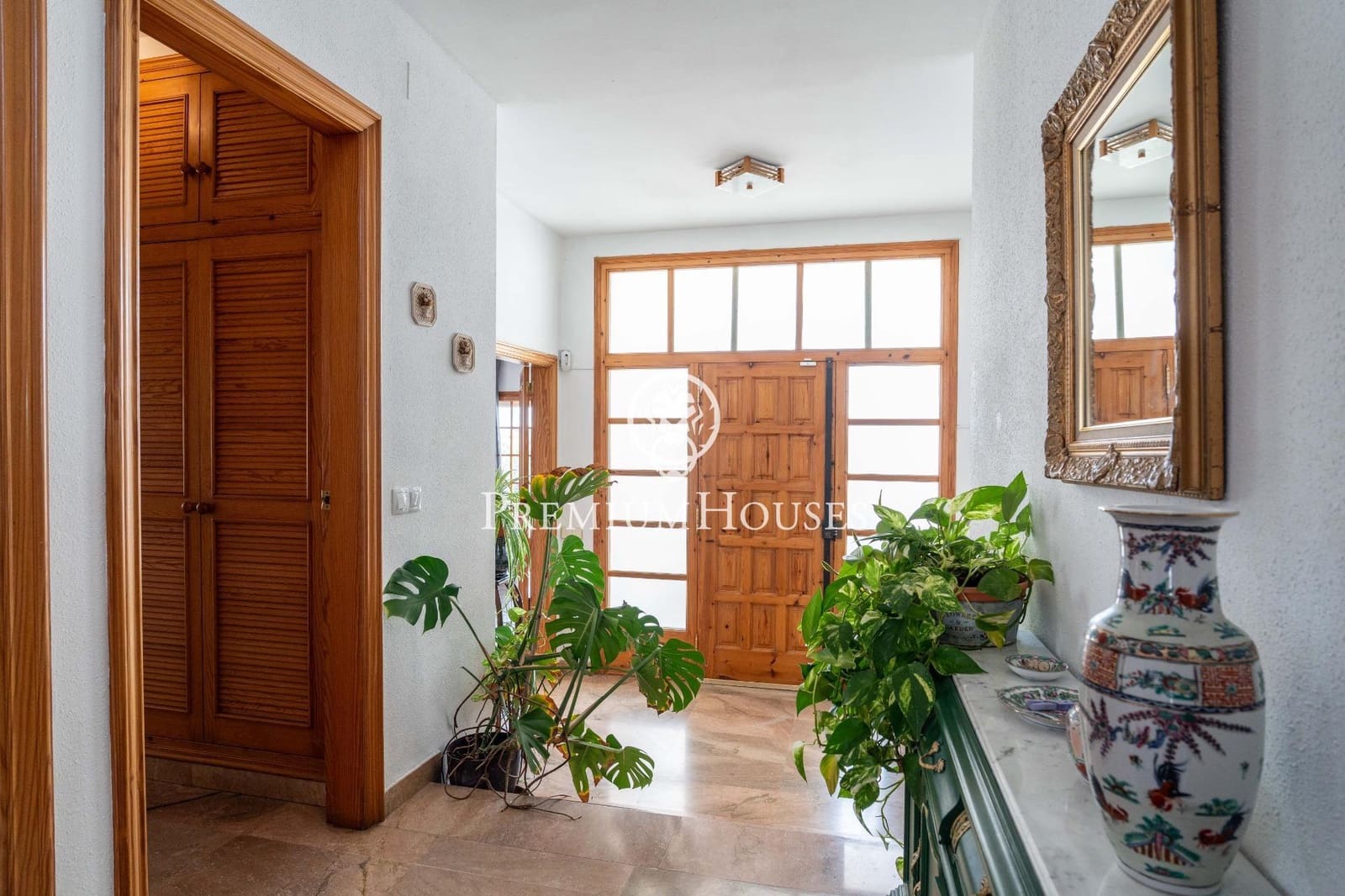 4 bedroom Villa for sale in Vilanova i la Geltru with pool garage - € 715,000 (Ref: 9419617)