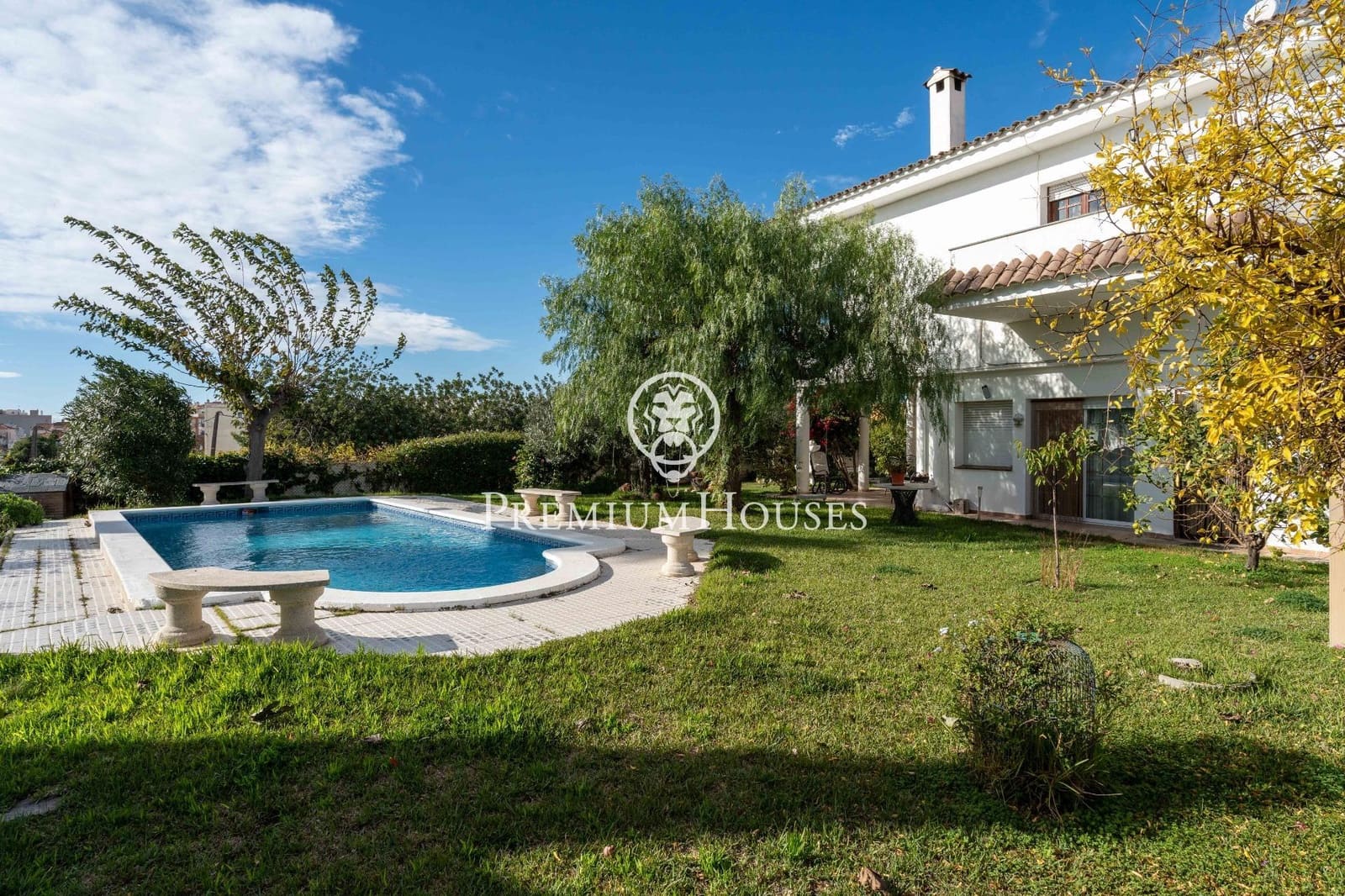 4 bedroom Villa for sale in Vilanova i la Geltru with pool garage - € 715,000 (Ref: 9419617)