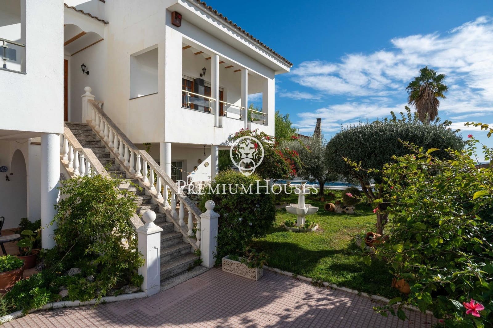 4 bedroom Villa for sale in Vilanova i la Geltru with pool garage - € 715,000 (Ref: 9419617)