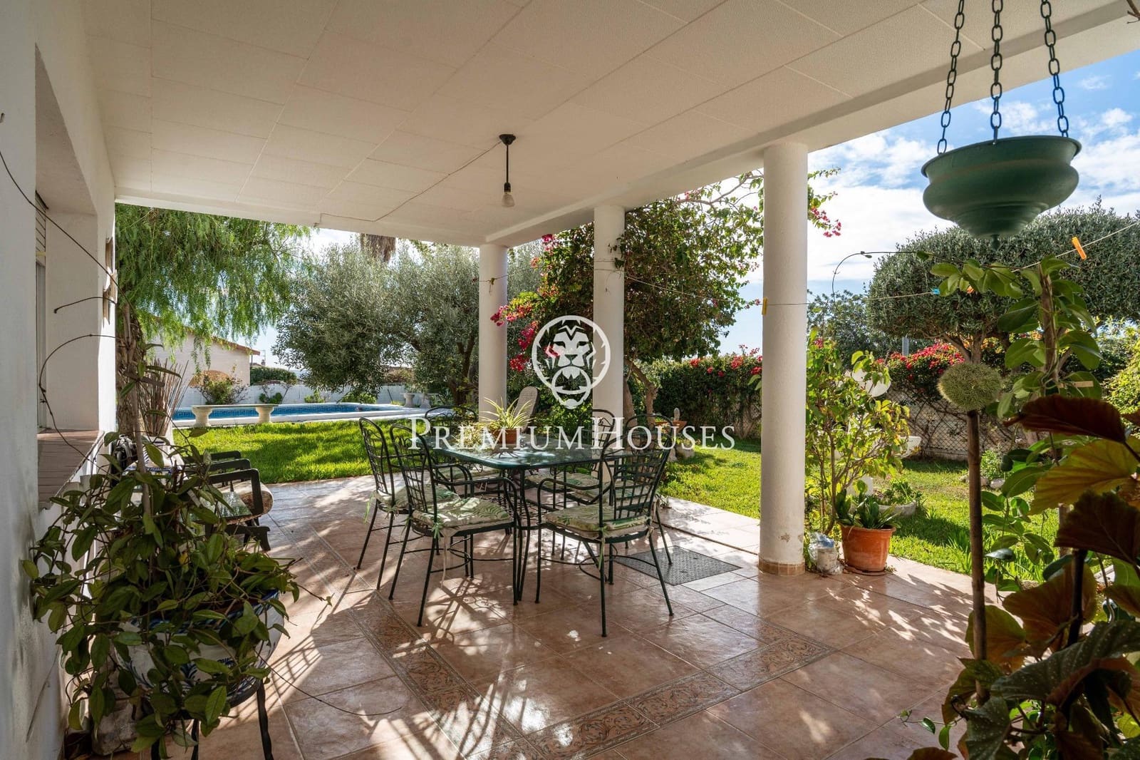 4 bedroom Villa for sale in Vilanova i la Geltru with pool garage - € 715,000 (Ref: 9419617)