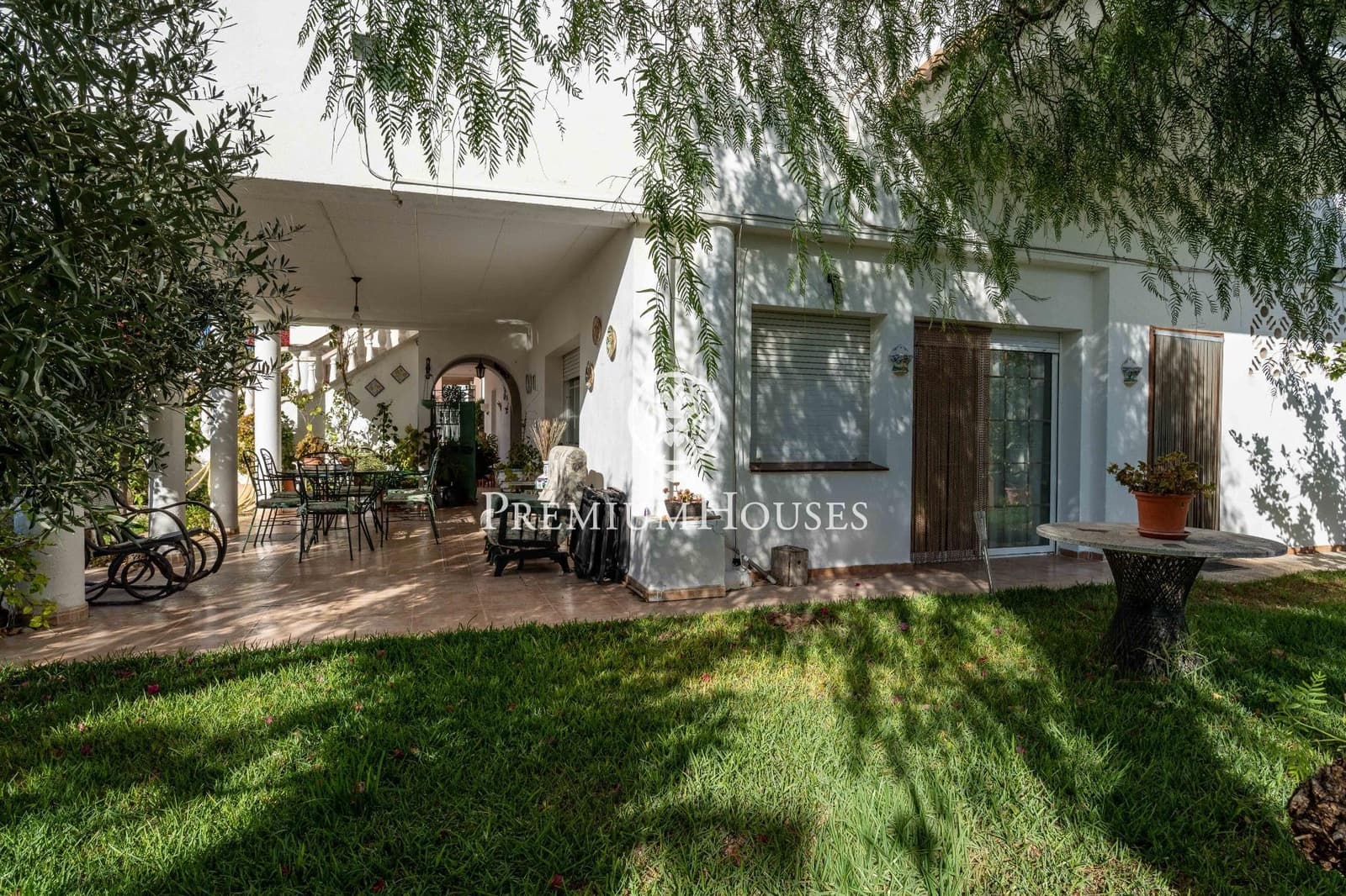 4 bedroom Villa for sale in Vilanova i la Geltru with pool garage - € 715,000 (Ref: 9419617)