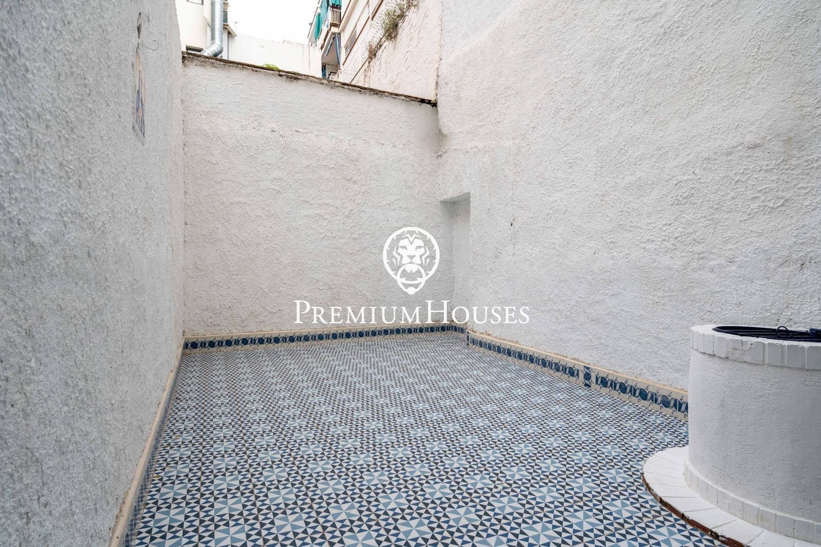 Commercial for sale in Sitges - € 475,000 (Ref: 9436109)