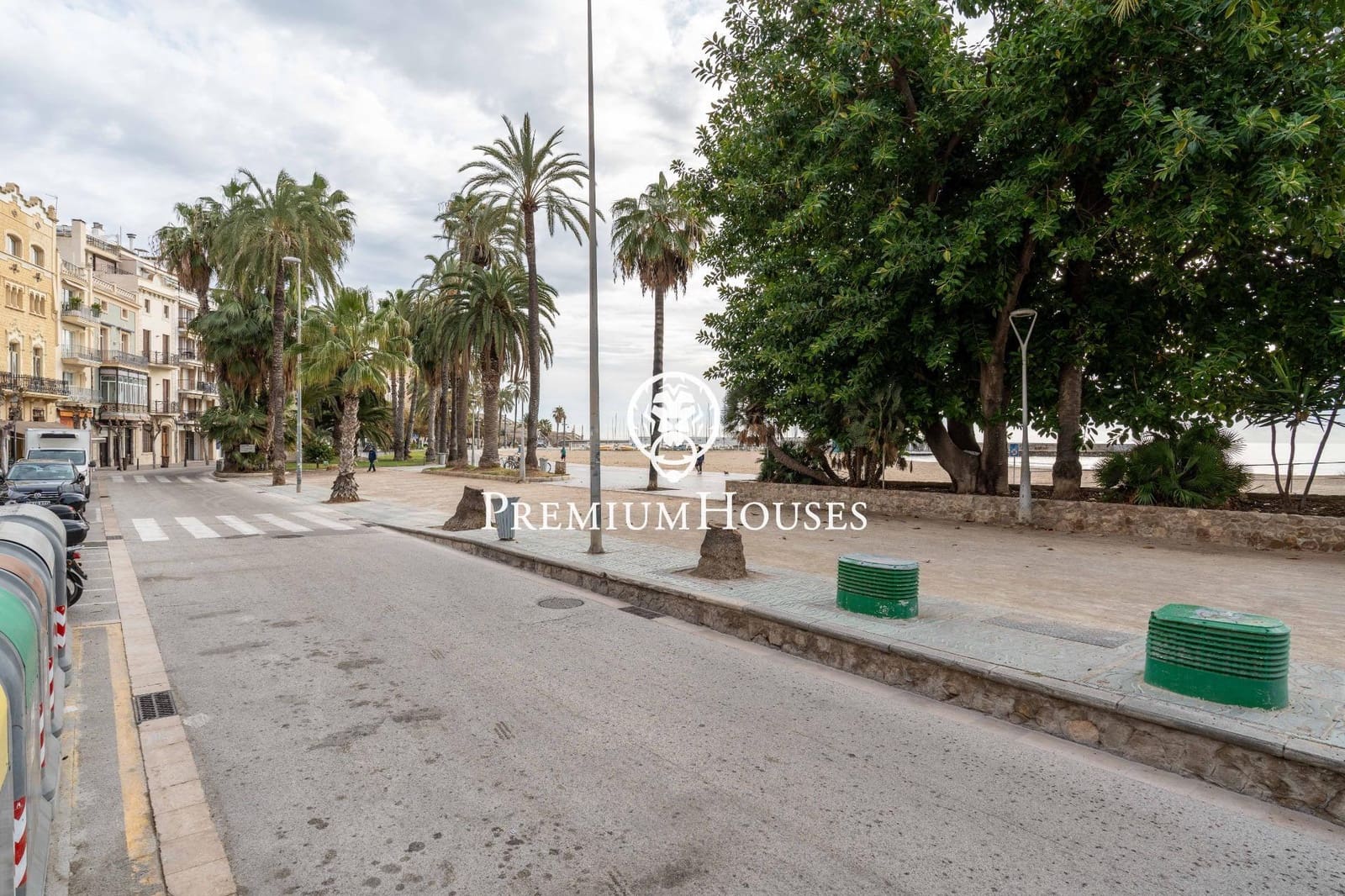Commercial for sale in Sitges - € 475,000 (Ref: 9436109)