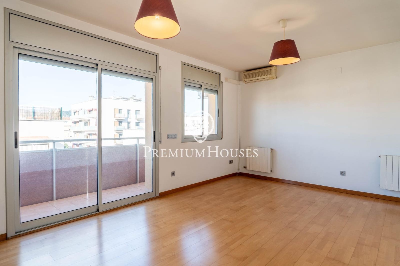 1 bedroom Flat for sale in Viladecans - € 245,000 (Ref: 9438154)