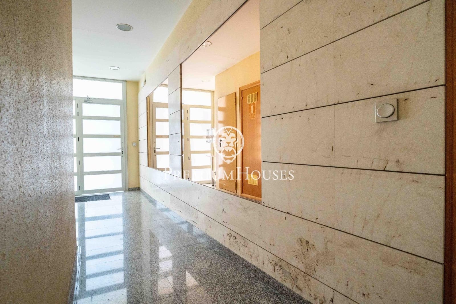 1 bedroom Flat for sale in Viladecans - € 245,000 (Ref: 9438154)