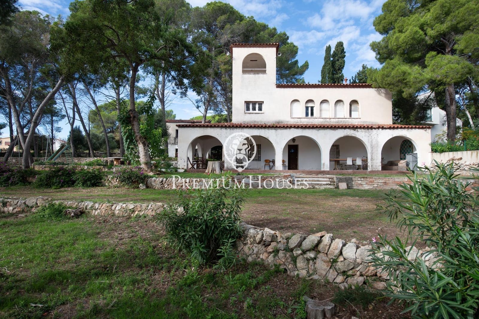 2 soveværelse Finca/Landehus til salg i Torredembarra - € 2.000.000 (Ref: 9446631)