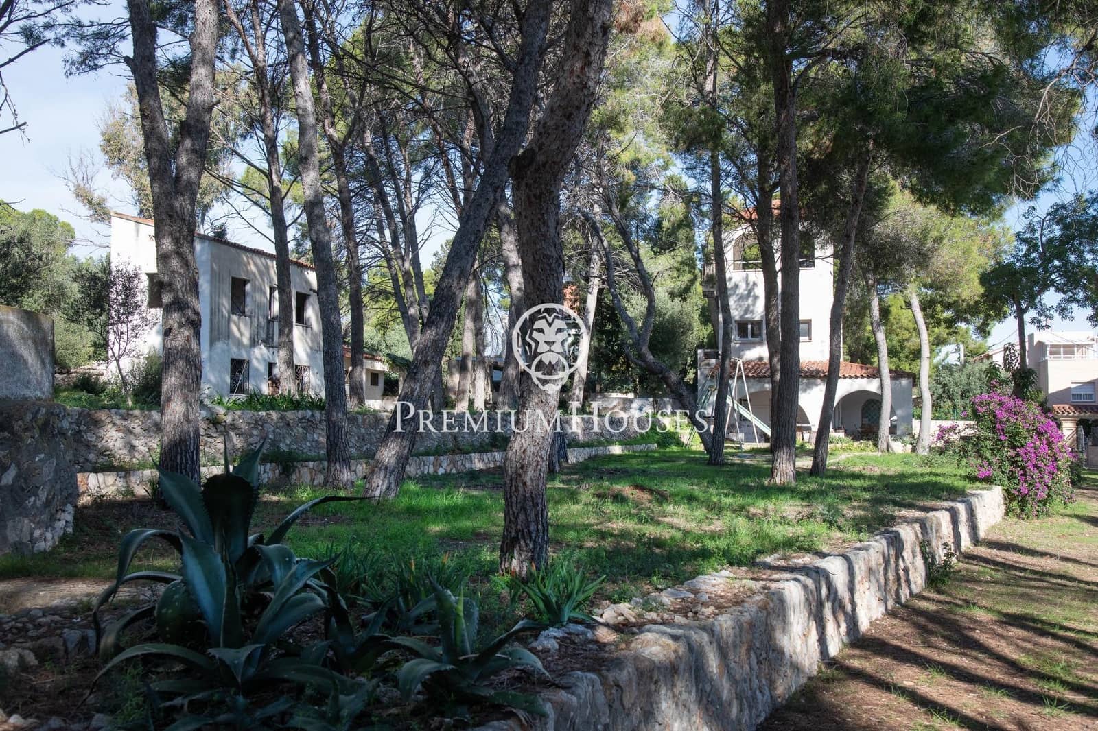 2 soveværelse Finca/Landehus til salg i Torredembarra - € 2.000.000 (Ref: 9446631)