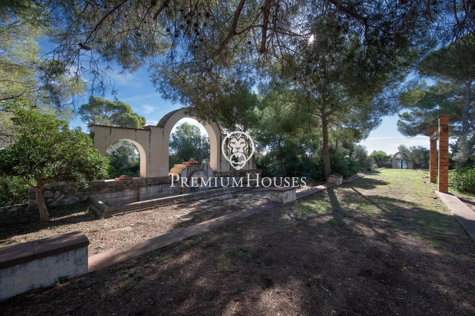 2 soveværelse Finca/Landehus til salg i Torredembarra - € 2.000.000 (Ref: 9446631)