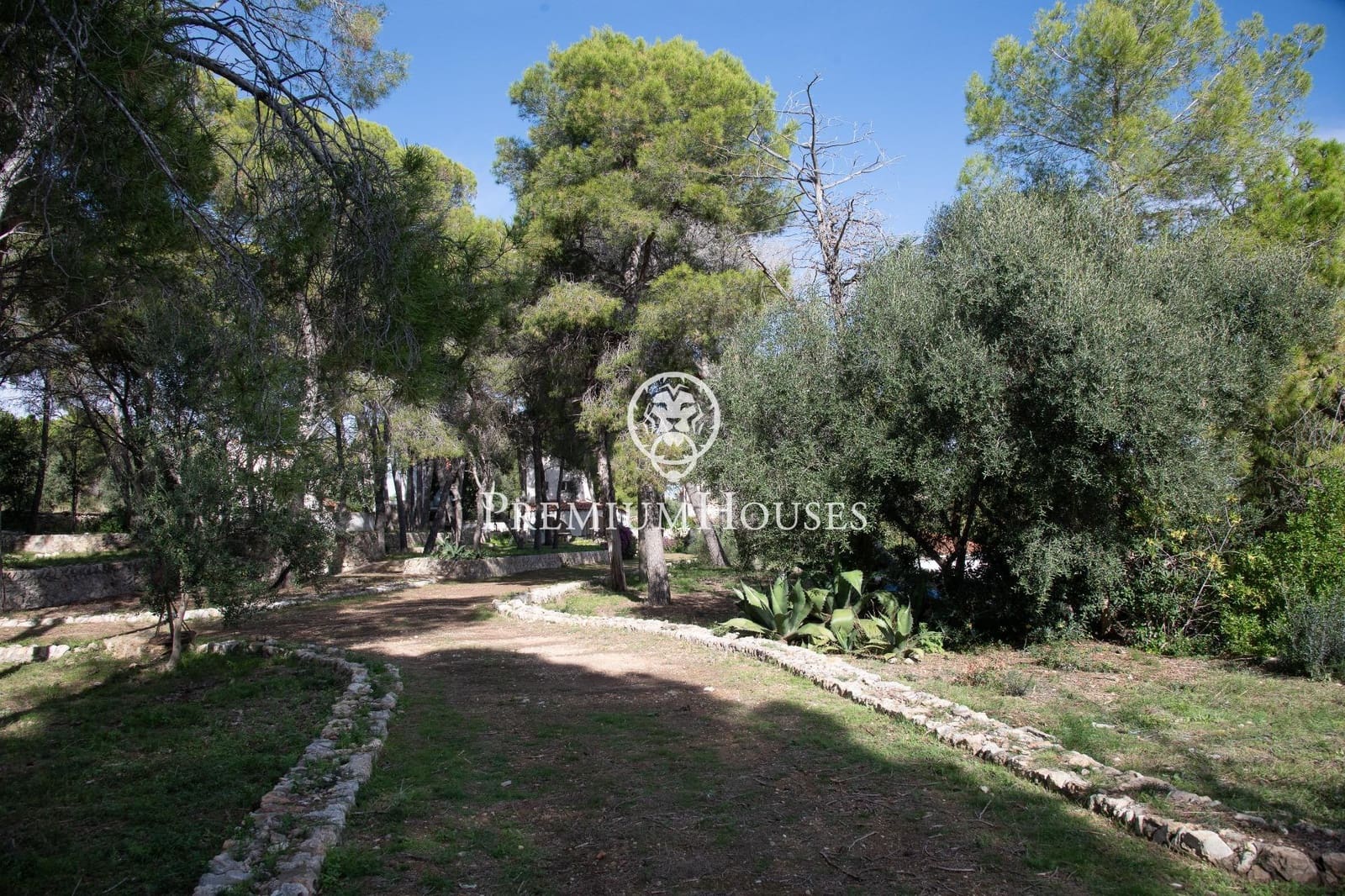 2 soveværelse Finca/Landehus til salg i Torredembarra - € 2.000.000 (Ref: 9446631)