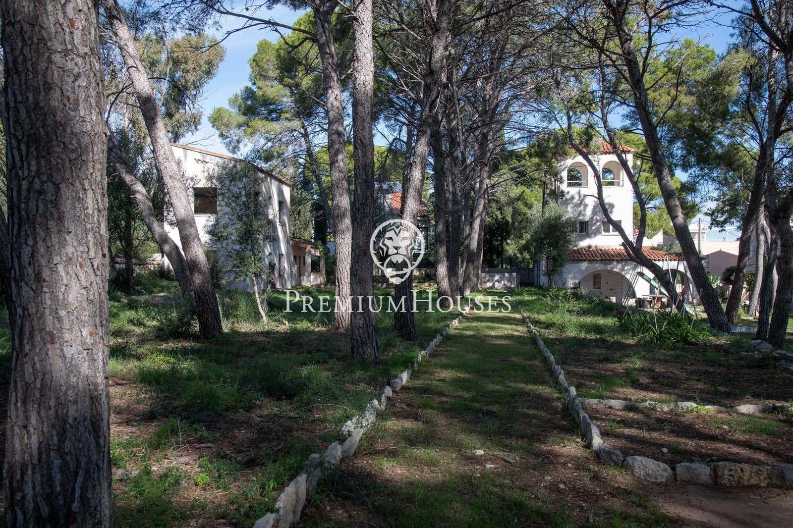 2 soveværelse Finca/Landehus til salg i Torredembarra - € 2.000.000 (Ref: 9446631)