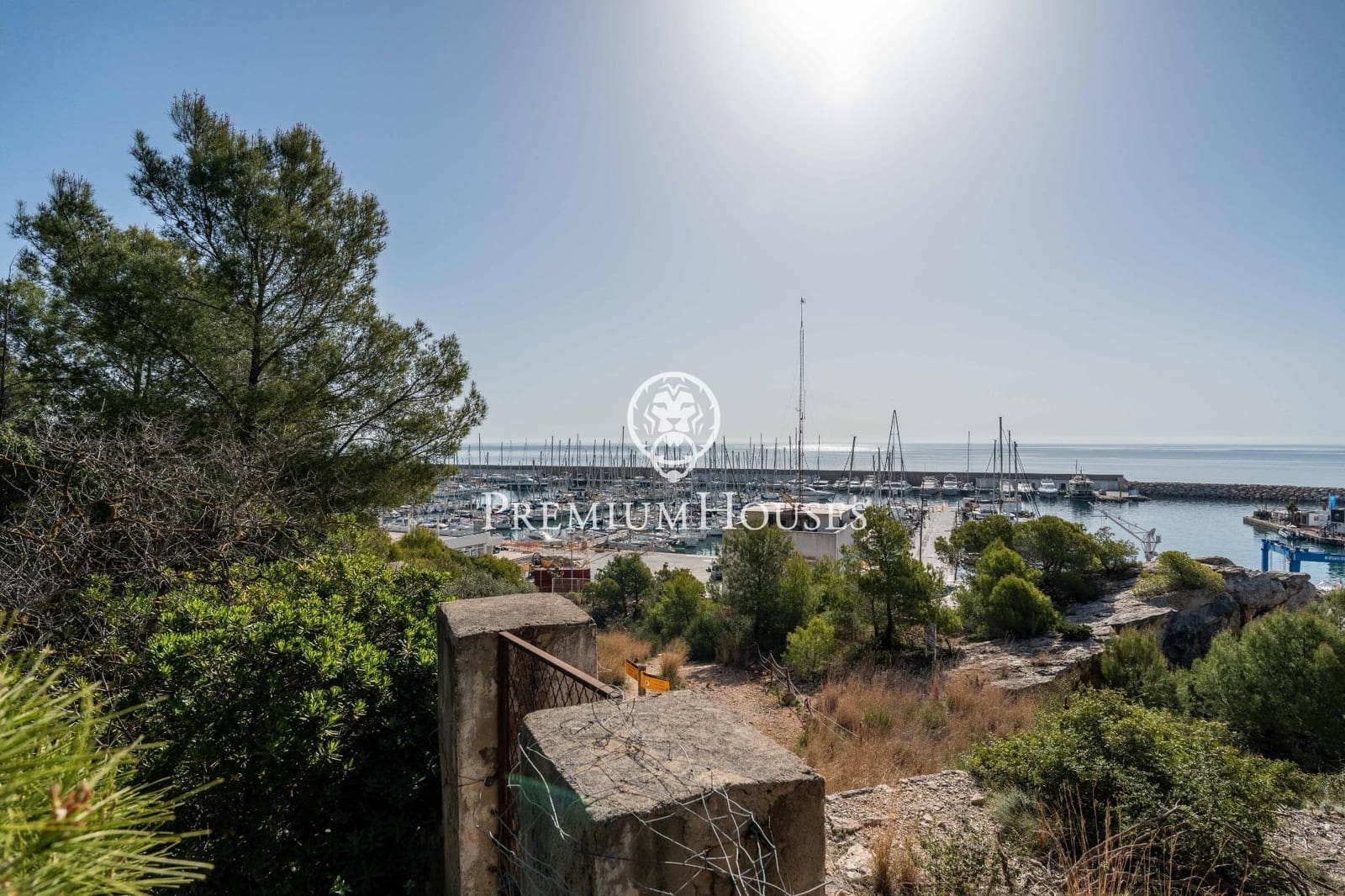 Building Plot for sale in Torredembarra - € 6,550,000 (Ref: 9446631)