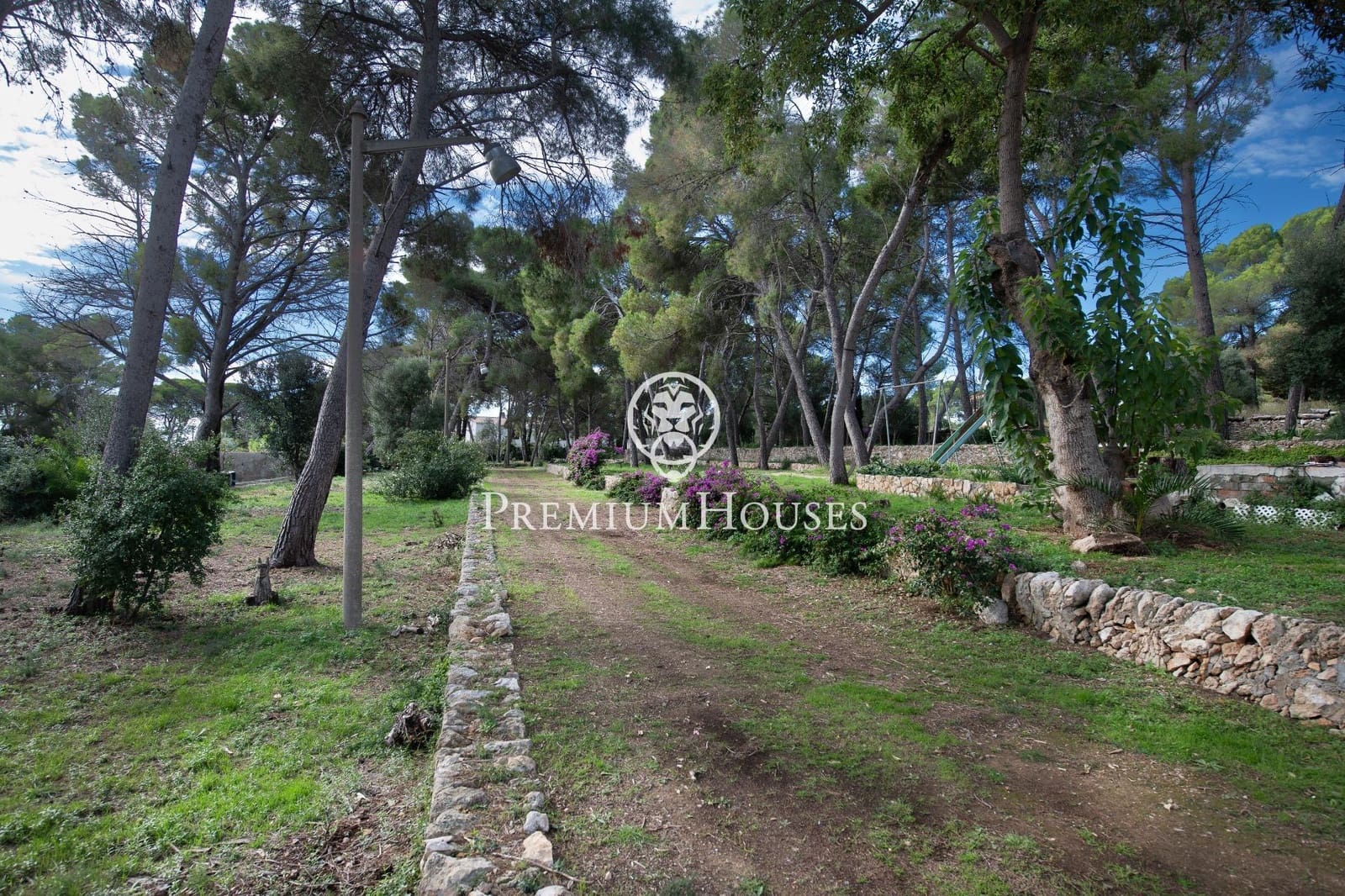 Building Plot for sale in Torredembarra - € 6,550,000 (Ref: 9446631)