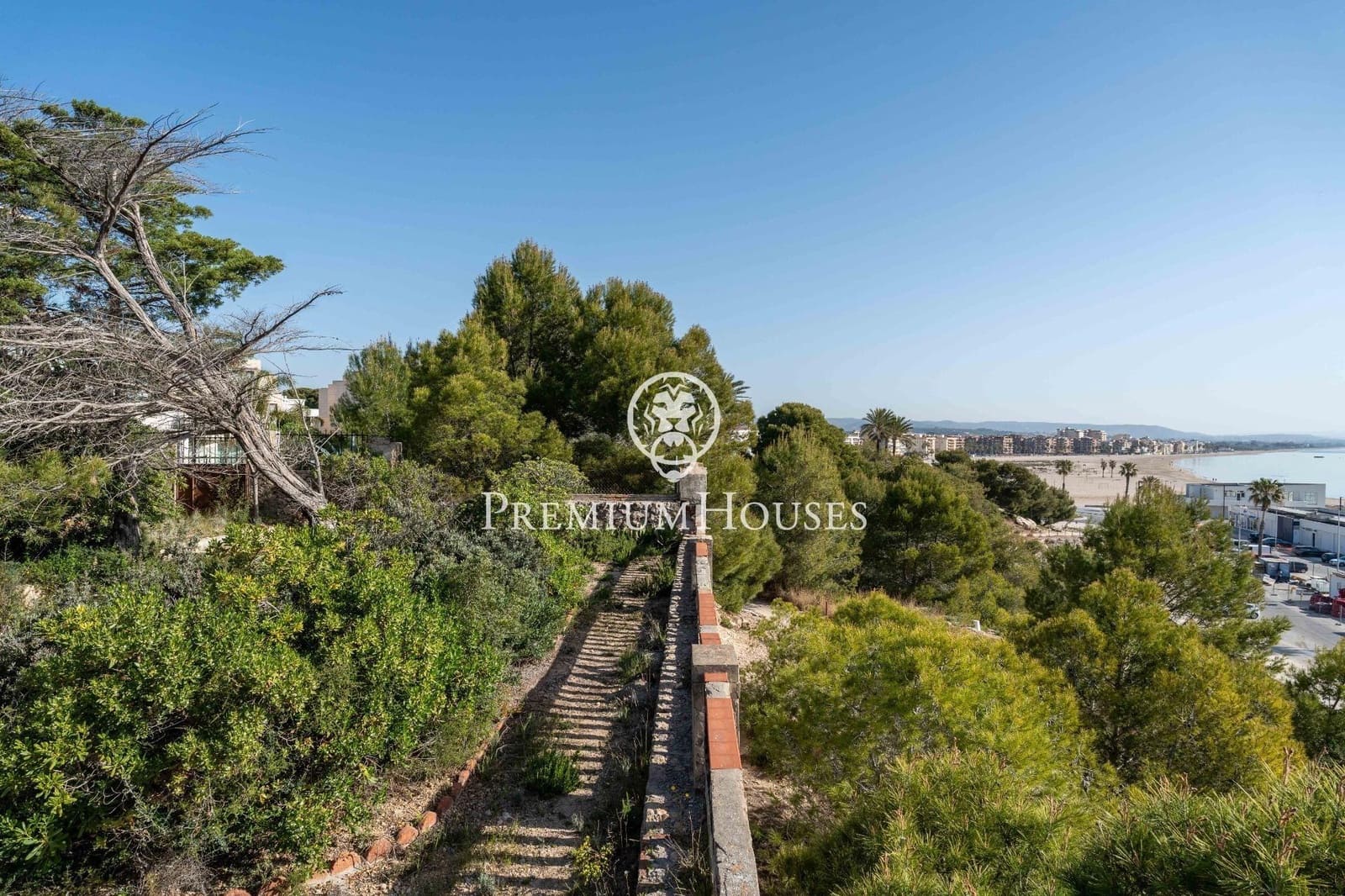 Building Plot for sale in Torredembarra - € 6,550,000 (Ref: 9446631)