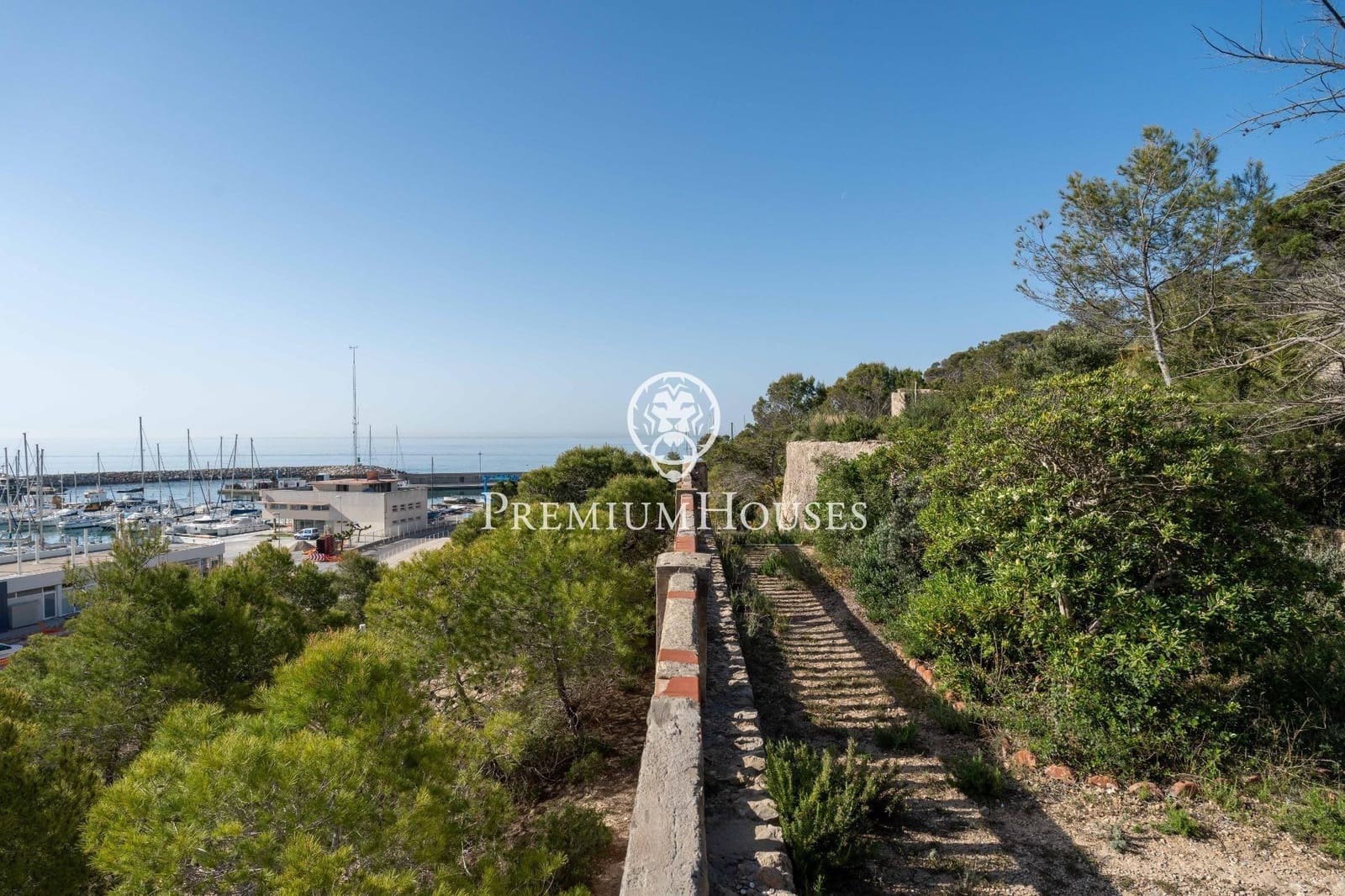 Building Plot for sale in Torredembarra - € 6,550,000 (Ref: 9446631)