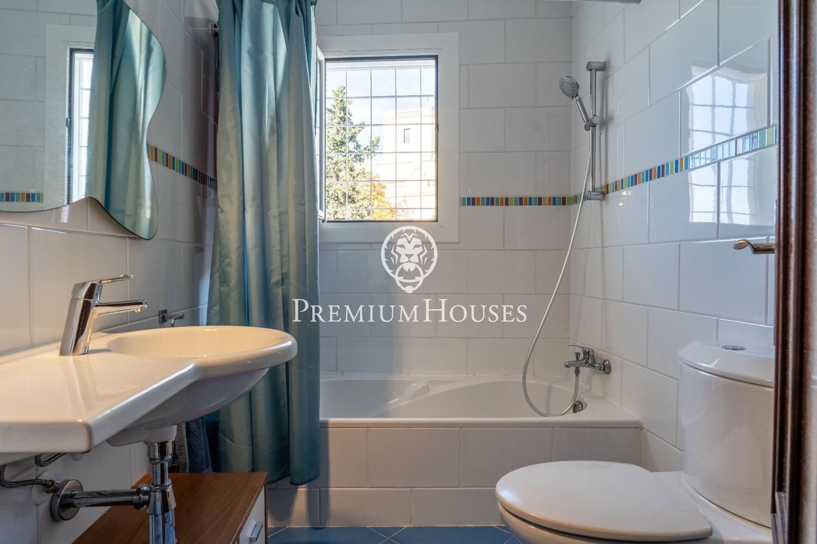 5 chambre Villa/Maison à vendre à Sant Pere de Ribes avec garage - 575 000 € (Ref: 9449068)