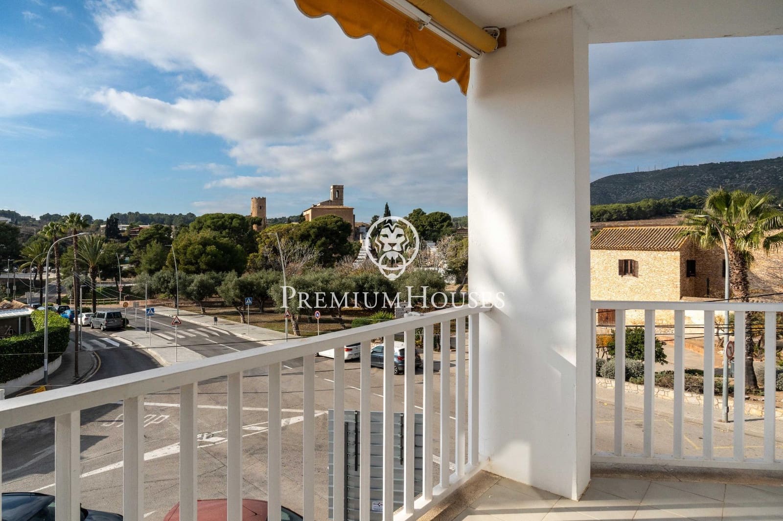 5 chambre Villa/Maison à vendre à Sant Pere de Ribes avec garage - 575 000 € (Ref: 9449068)