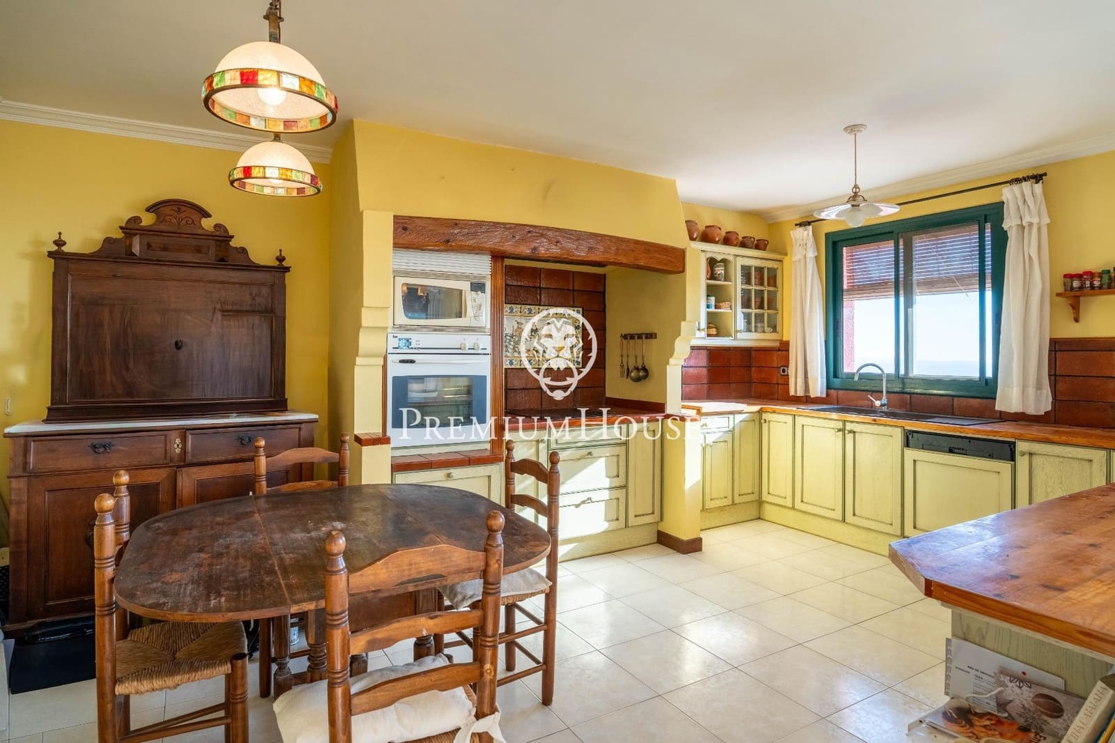 10 sovrum Finca/Hus på landet till salu i La Selva del Camp med garage - 2 000 000 € (Ref: 9465711)