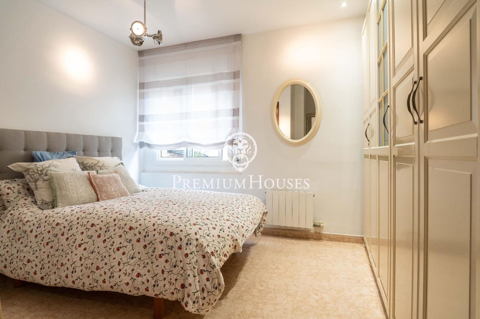 6 bedroom Villa for sale in Castelldefels with pool garage - € 1,445,000 (Ref: 9485349)