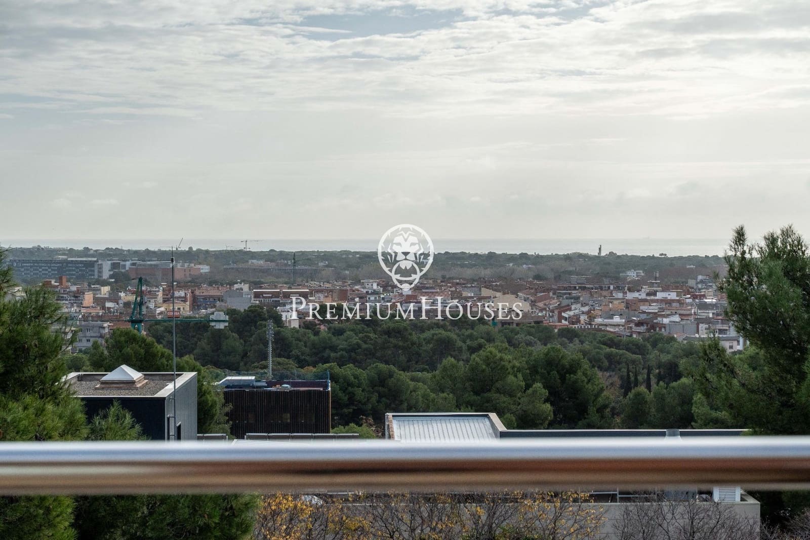 6 bedroom Villa for sale in Castelldefels with pool garage - € 1,445,000 (Ref: 9485349)