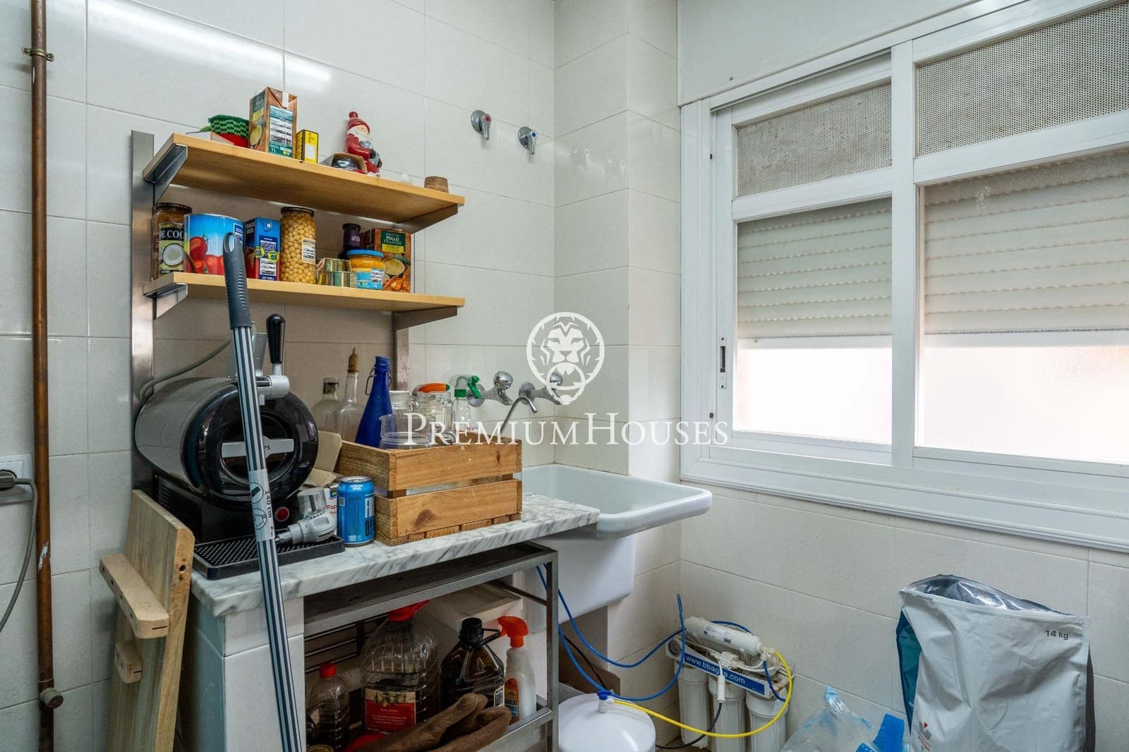 6 bedroom Villa for sale in Castelldefels with pool garage - € 1,445,000 (Ref: 9485349)