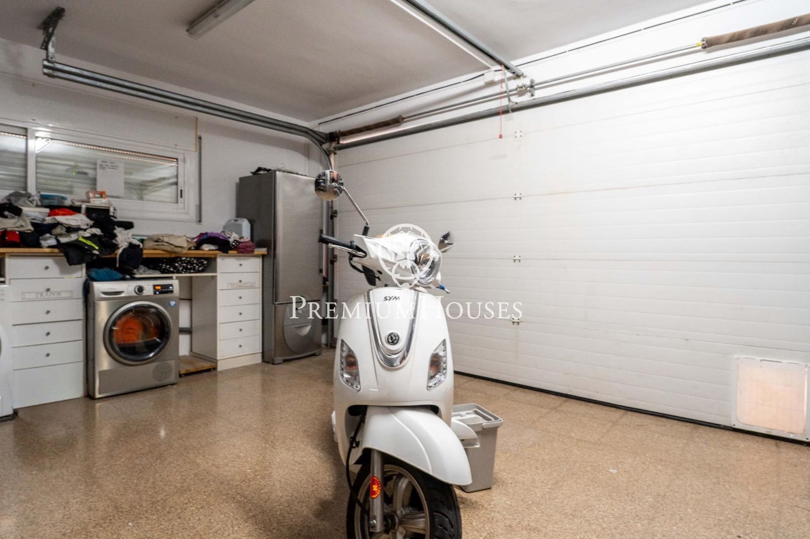 6 bedroom Villa for sale in Castelldefels with pool garage - € 1,445,000 (Ref: 9485349)